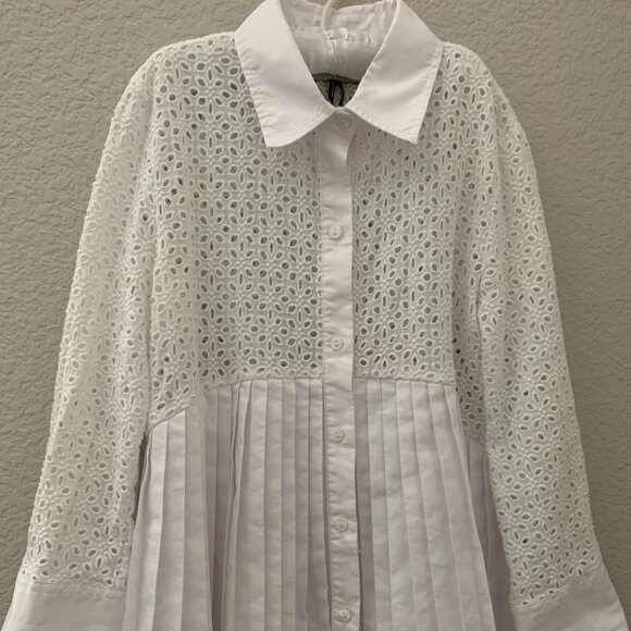 HD in Paris Anthropologie White Eyelet Pleated Peplum Waist Blouse - Size 2 - Picture 1 of 10
